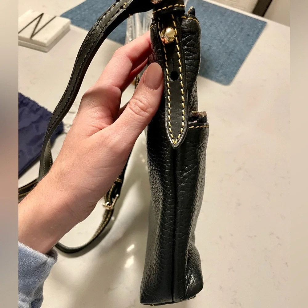 Dooney & Bourke crossbody - Picture 7 of 9